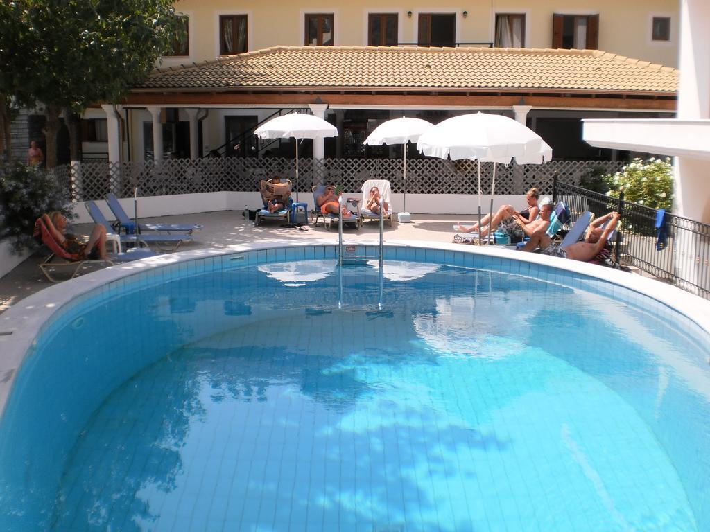 Oasis Hotel Парга Екстериор снимка